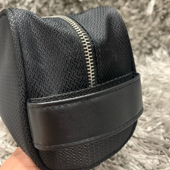 GIORGIO ARMANI PARFUMS Toiletry Bag - Picture 3 of 8